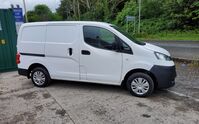 NISSAN NV200