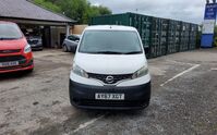 NISSAN NV200