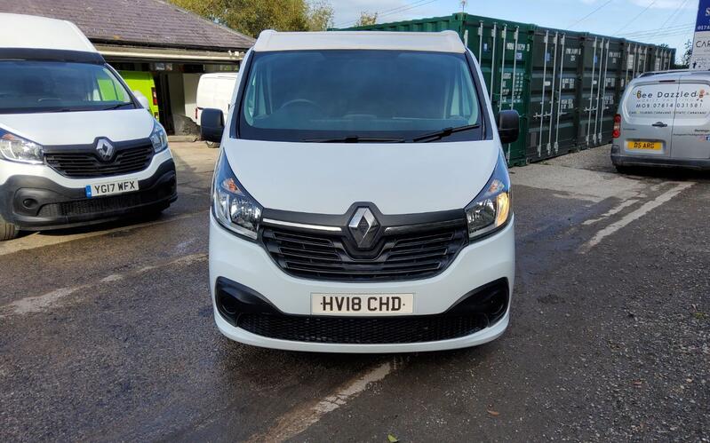 RENAULT TRAFIC