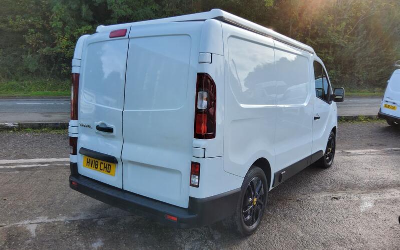 RENAULT TRAFIC