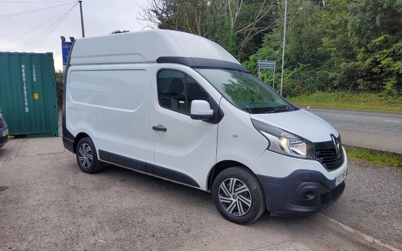 RENAULT TRAFIC