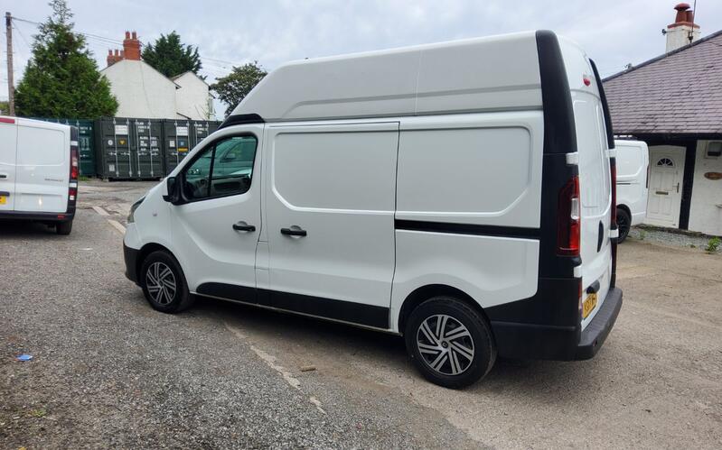 RENAULT TRAFIC