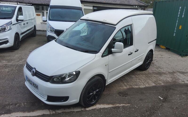 VOLKSWAGEN CADDY